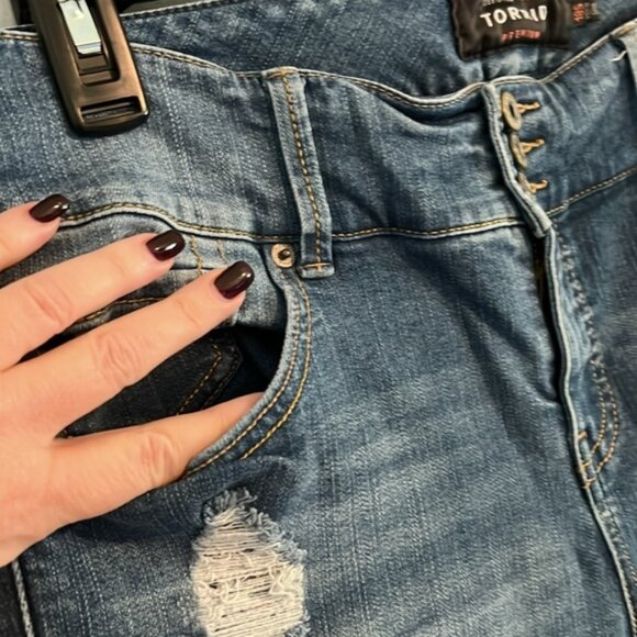 Torrid  Plus Size Jegging Premium Stretch Medium Wash Sz 18S - Picture 4 of 10